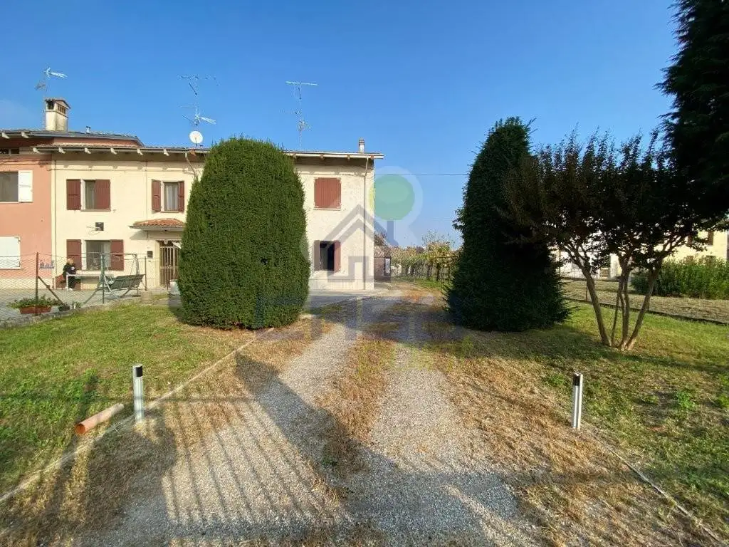 Terratetto unifamiliare via anteo carrara, Centro, Boretto - foto 3