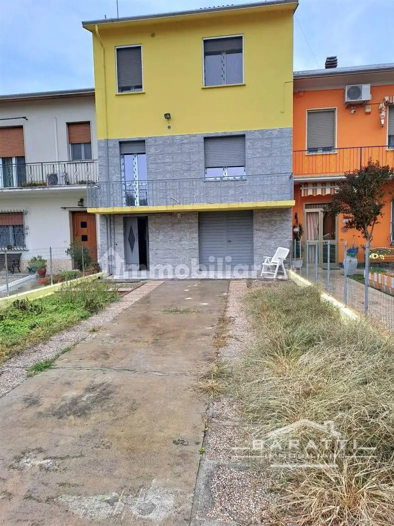 Terratetto unifamiliare 180 m², ottimo stato, Revere, Borgo Mantovano - foto 2