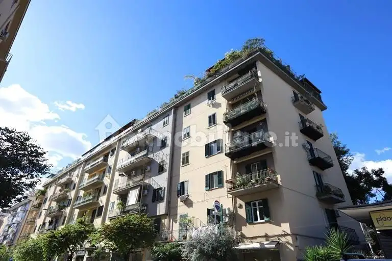 Appartamento in vendita a Palermo