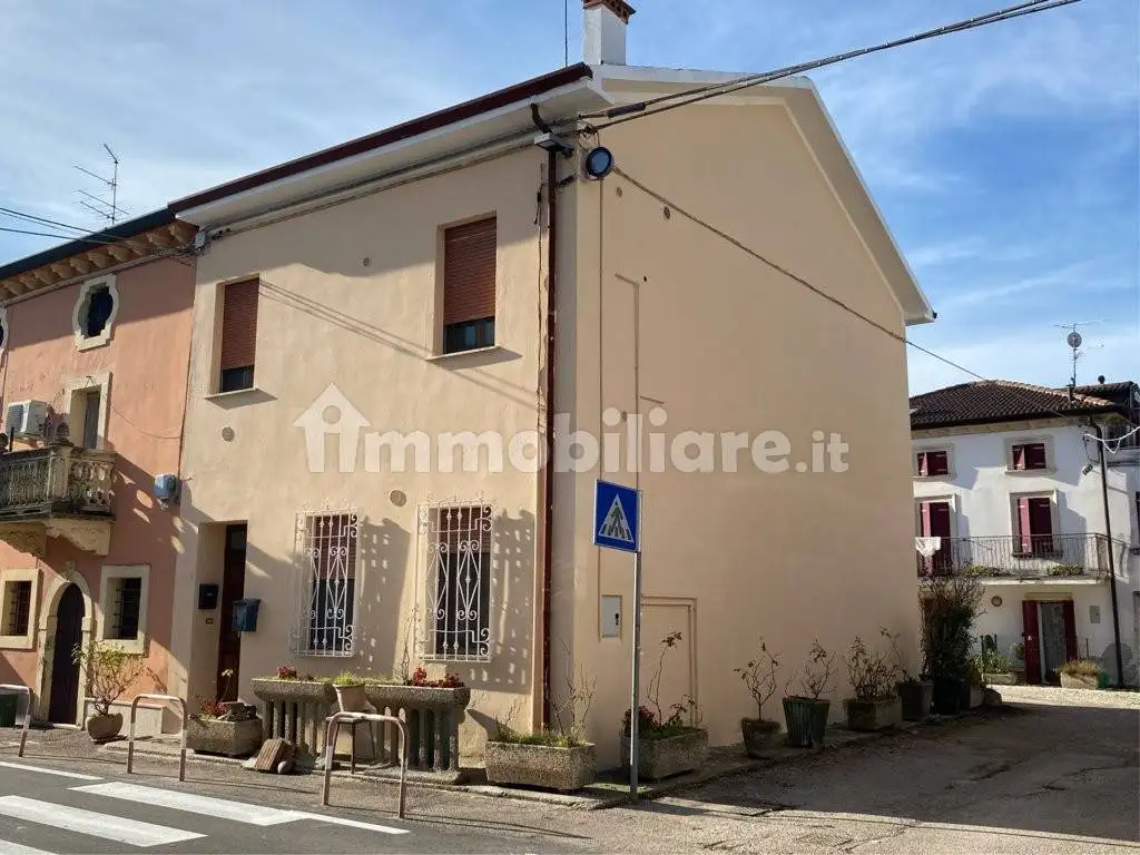 Appartamento in vendita a Mozzecane