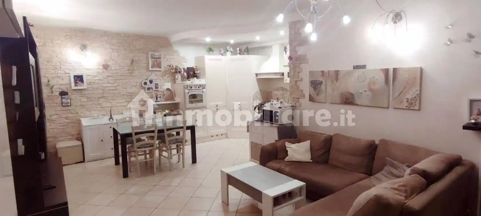 Appartamento in vendita a San Clemente