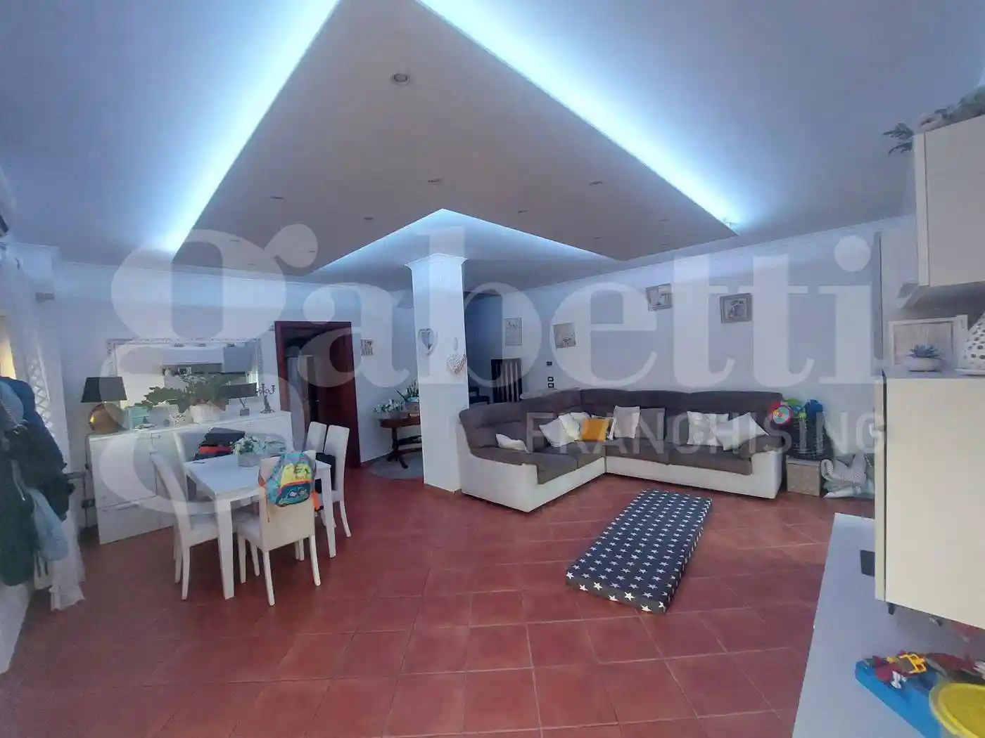 Villa plurifamiliare via Guglielmo Pepe, 32, Settingiano - foto 3