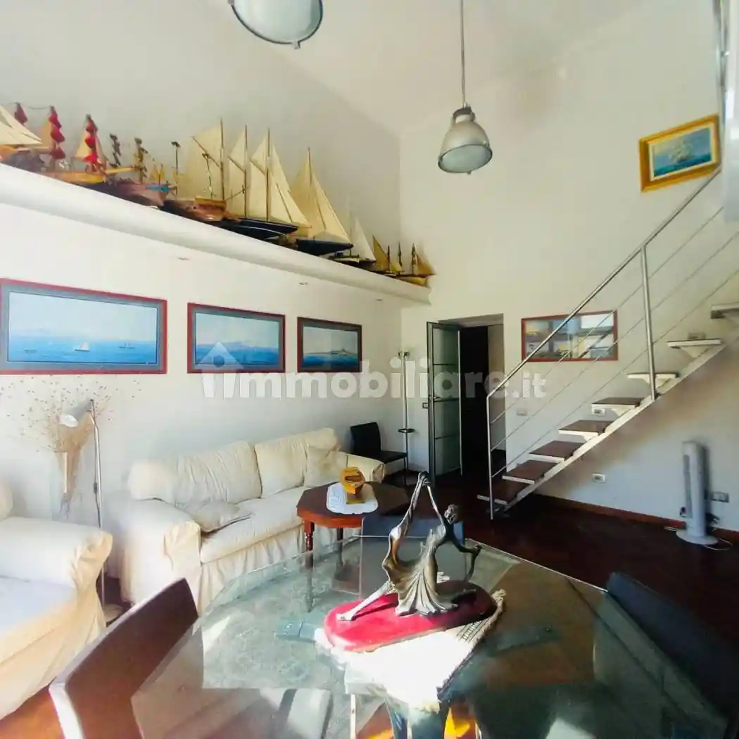 Quadrilocale via Guglielmo Melisurgo 23, Porto - Municipio, Napoli - foto 2