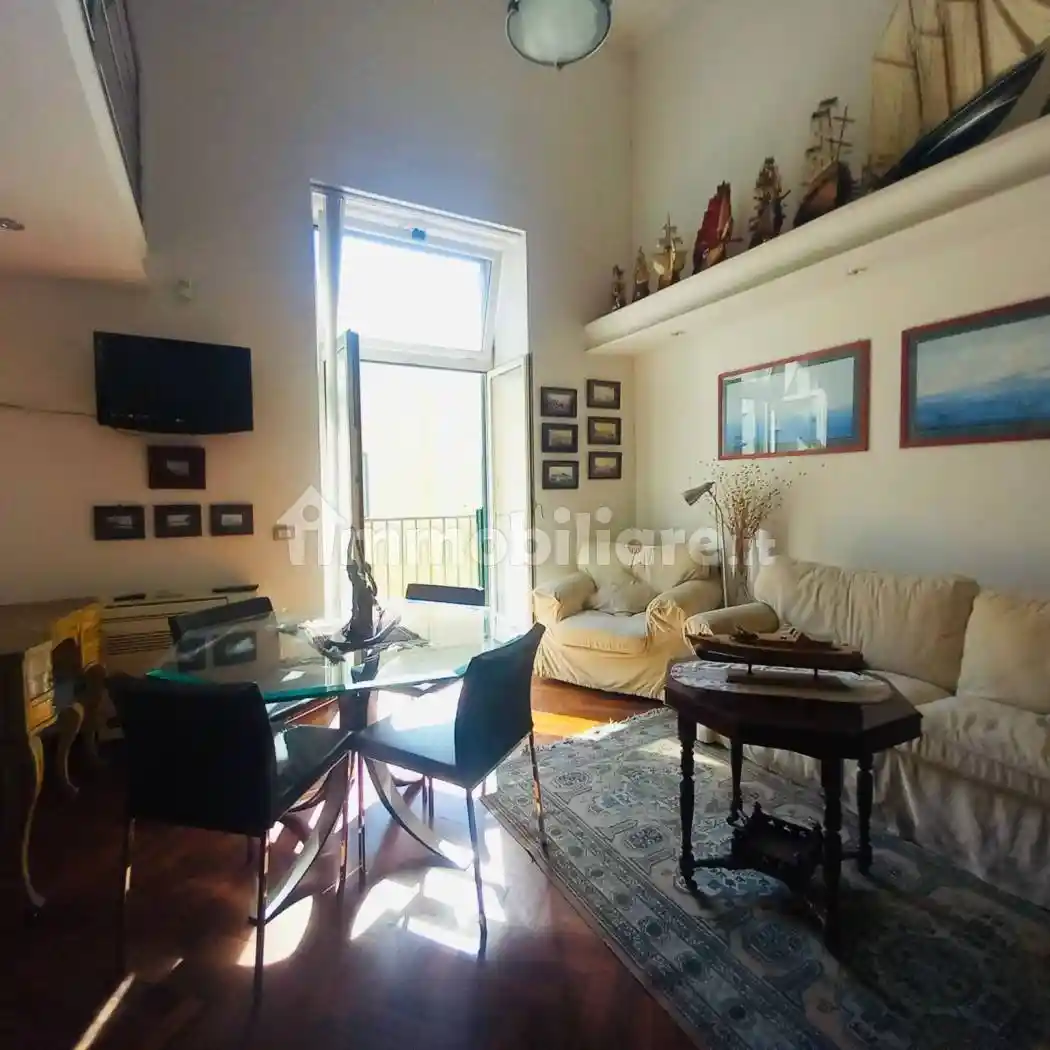 Quadrilocale via Guglielmo Melisurgo 23, Porto - Municipio, Napoli - foto 4