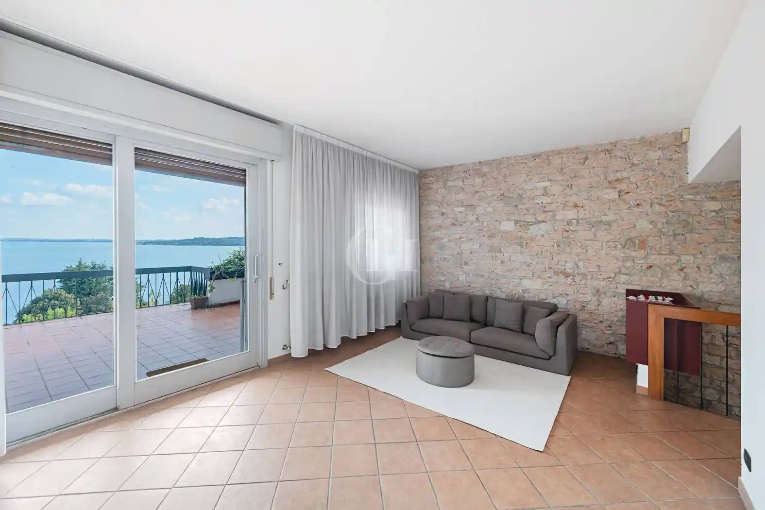 Villa in vendita a Padenghe sul Garda