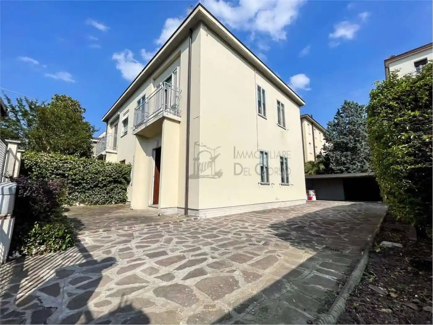 Villa in vendita a Modena