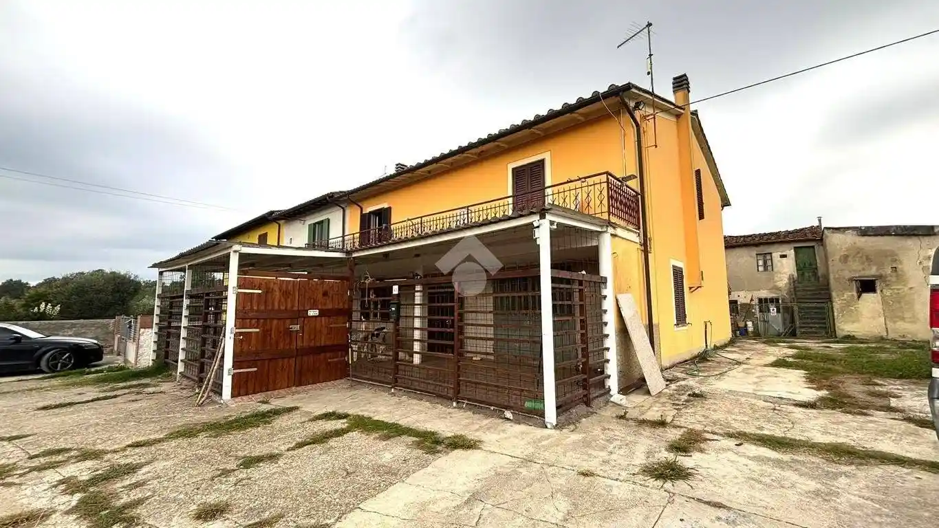 Casa indipendente in vendita a Fucecchio