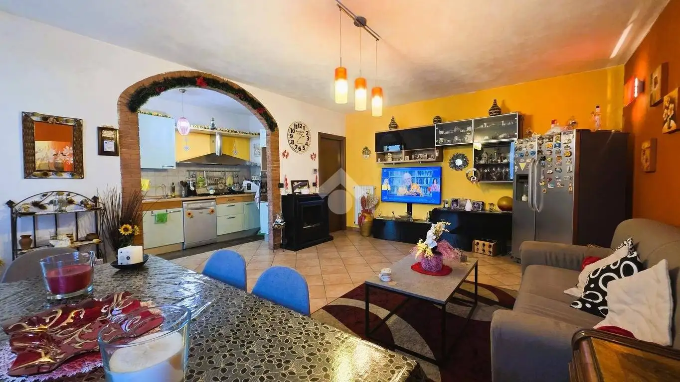 Trilocale via Fratelli Rosselli 1, Romanore, Borgo Virgilio - foto 2