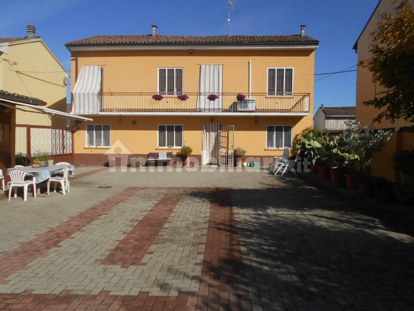 Rustico - Casale in vendita a Casale Monferrato