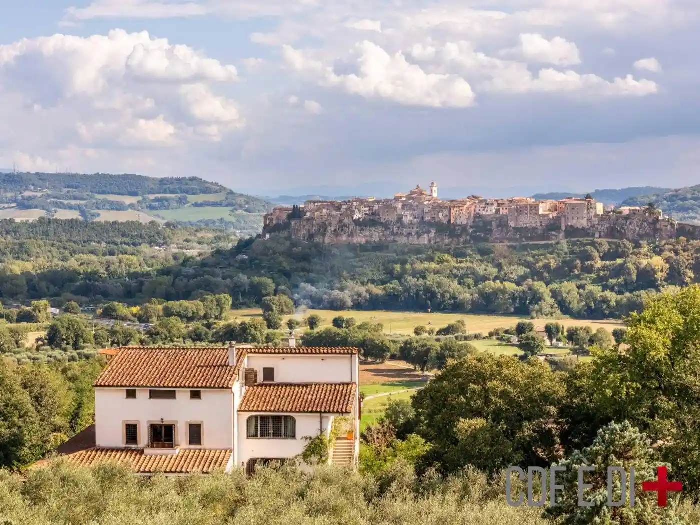 Rustico - Casale in vendita a Orte