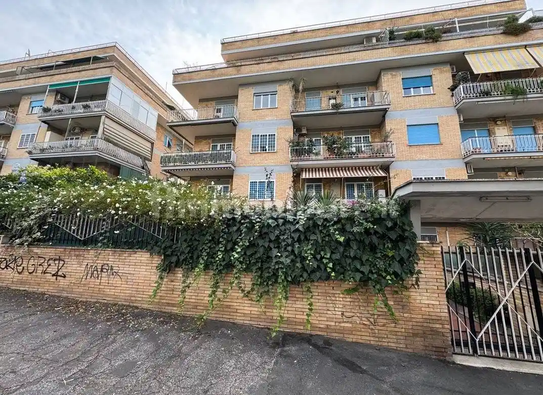 Appartamento in vendita a Roma