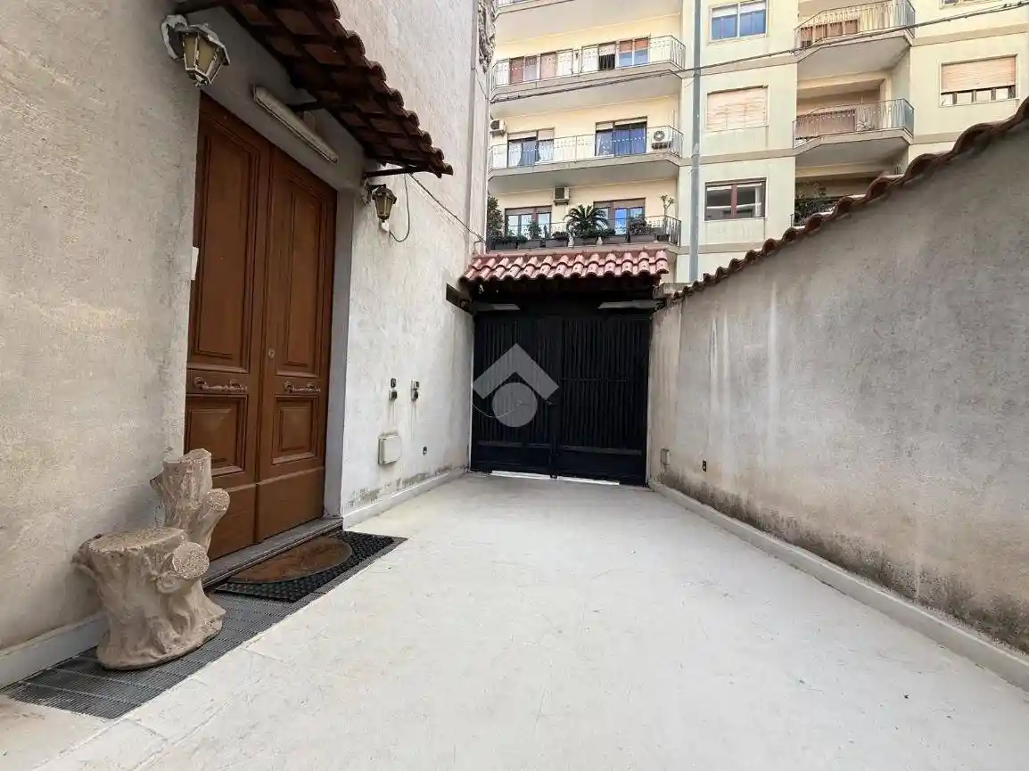 Appartamento via Aschenez 40, Centro Storico, Reggio Calabria - foto 2