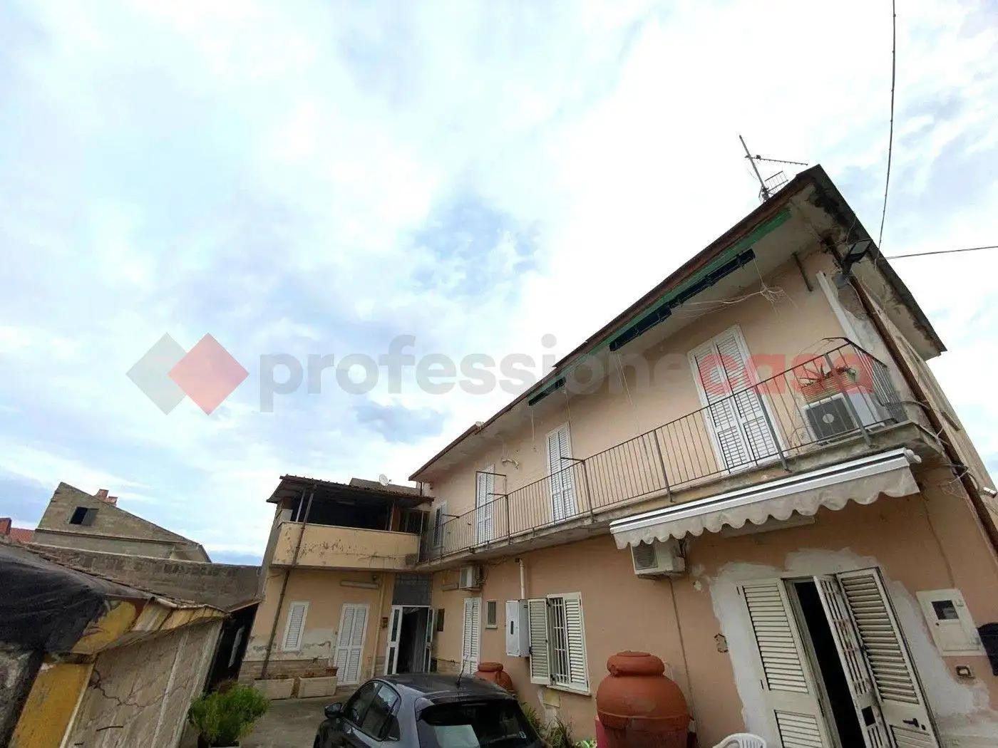 Casa indipendente in vendita a Falciano del Massico