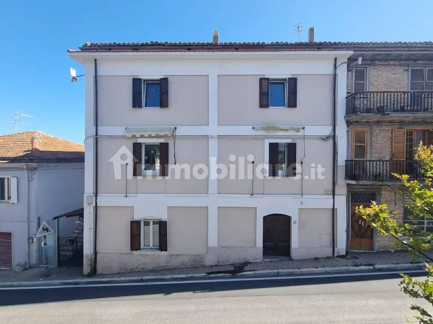 Terratetto plurifamiliare via Regina Margherita 99, Centro, Cappelle sul Tavo - foto 2