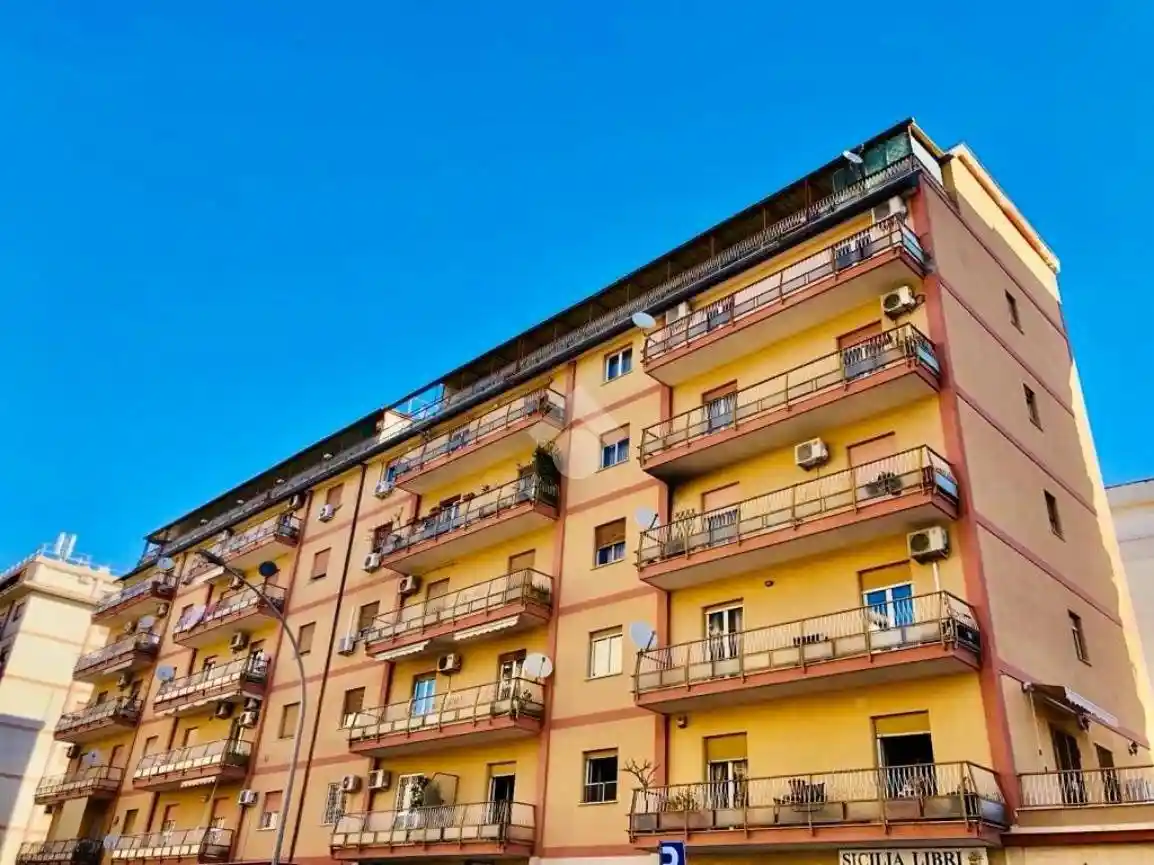 Appartamento in vendita a Palermo
