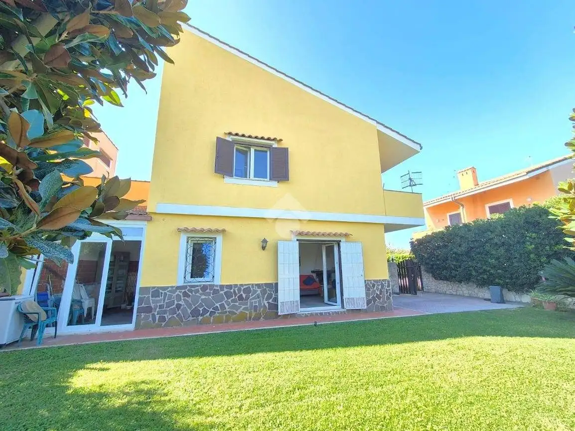 Villa in vendita a Tarquinia