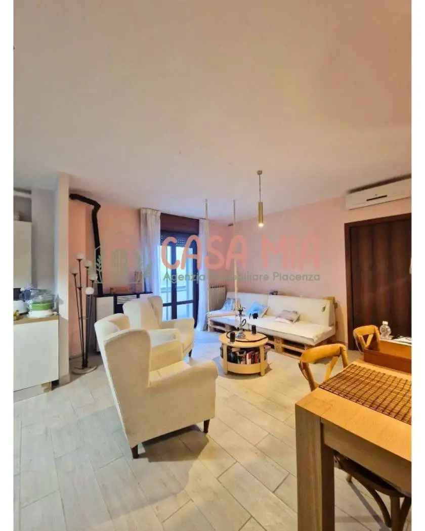 Appartamento in vendita a Piacenza