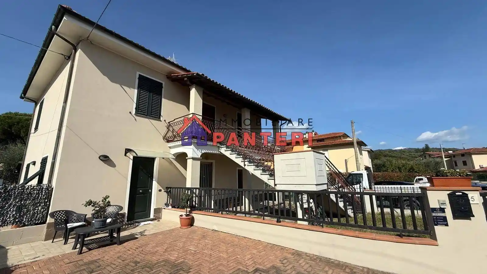 Villa in vendita a Pescia