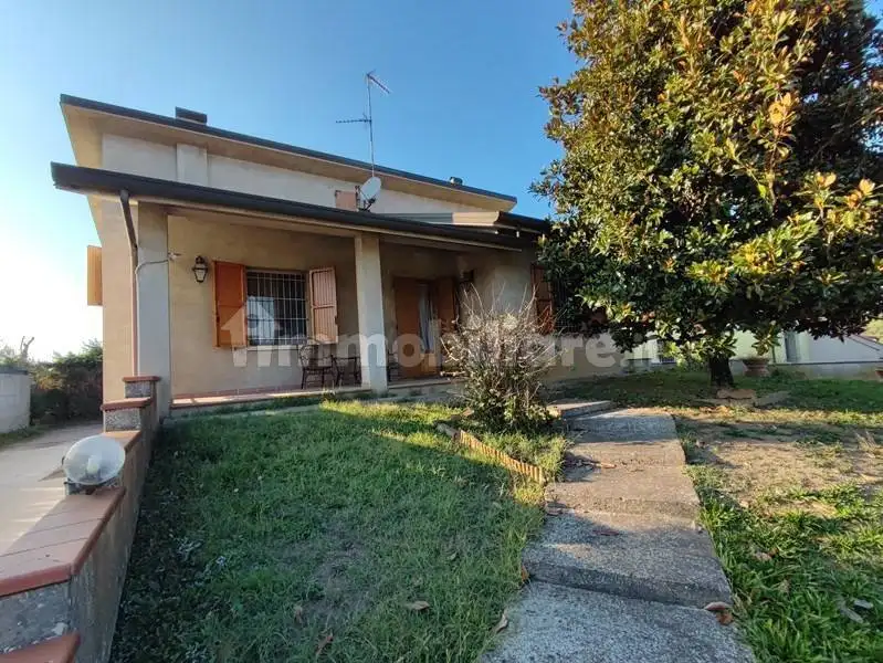 Villa in vendita a Bondeno