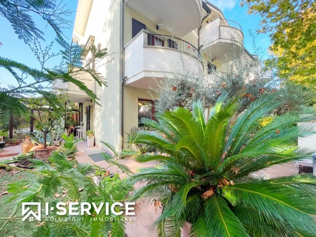 Villa in vendita a Cesenatico