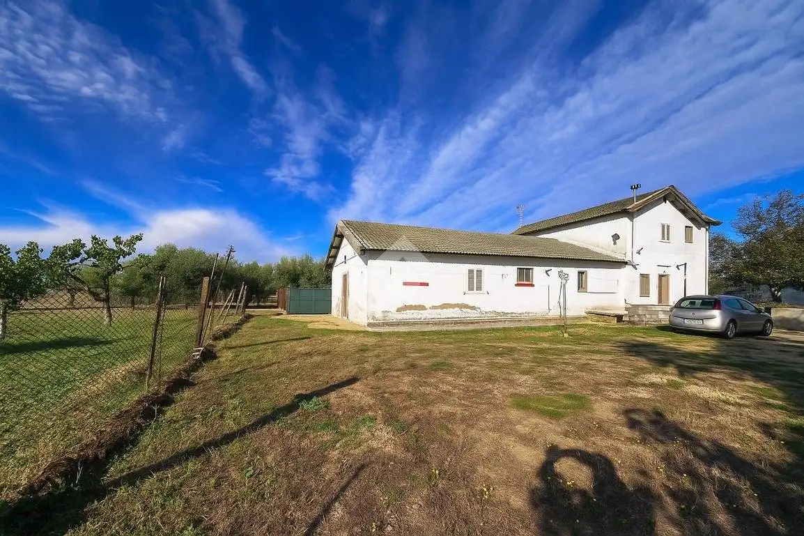 Rustico - Casale in vendita a Foggia