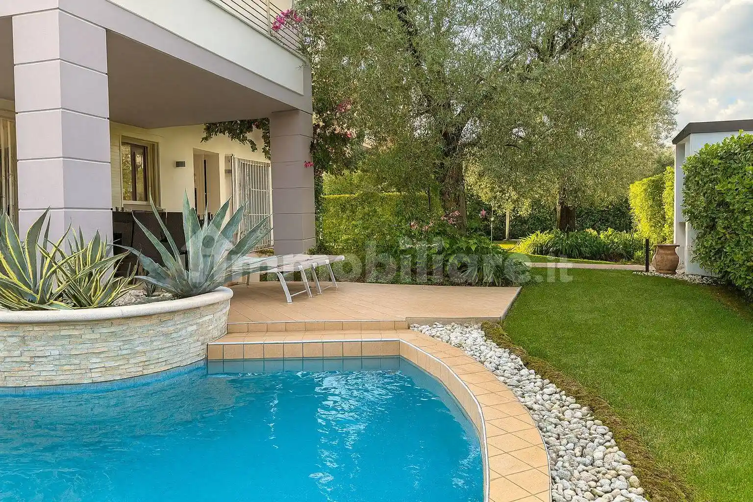 Villa in vendita a Desenzano del Garda