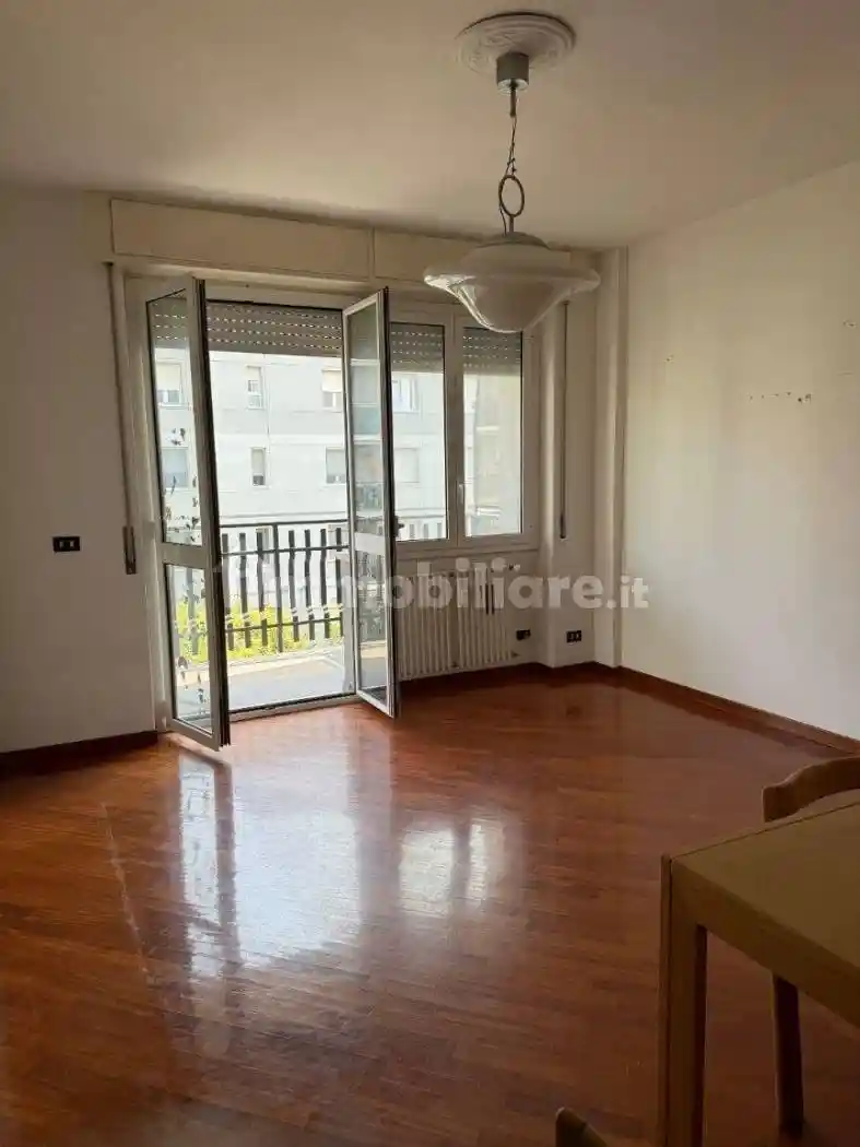 Trilocale buono stato, sesto piano, Cadore, Milano - foto 5