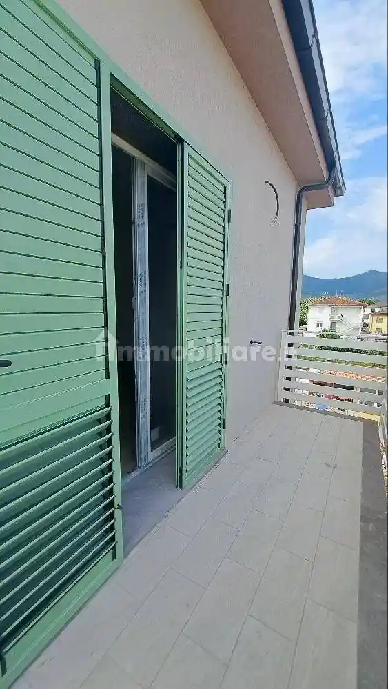 Appartamento in vendita a Cascina