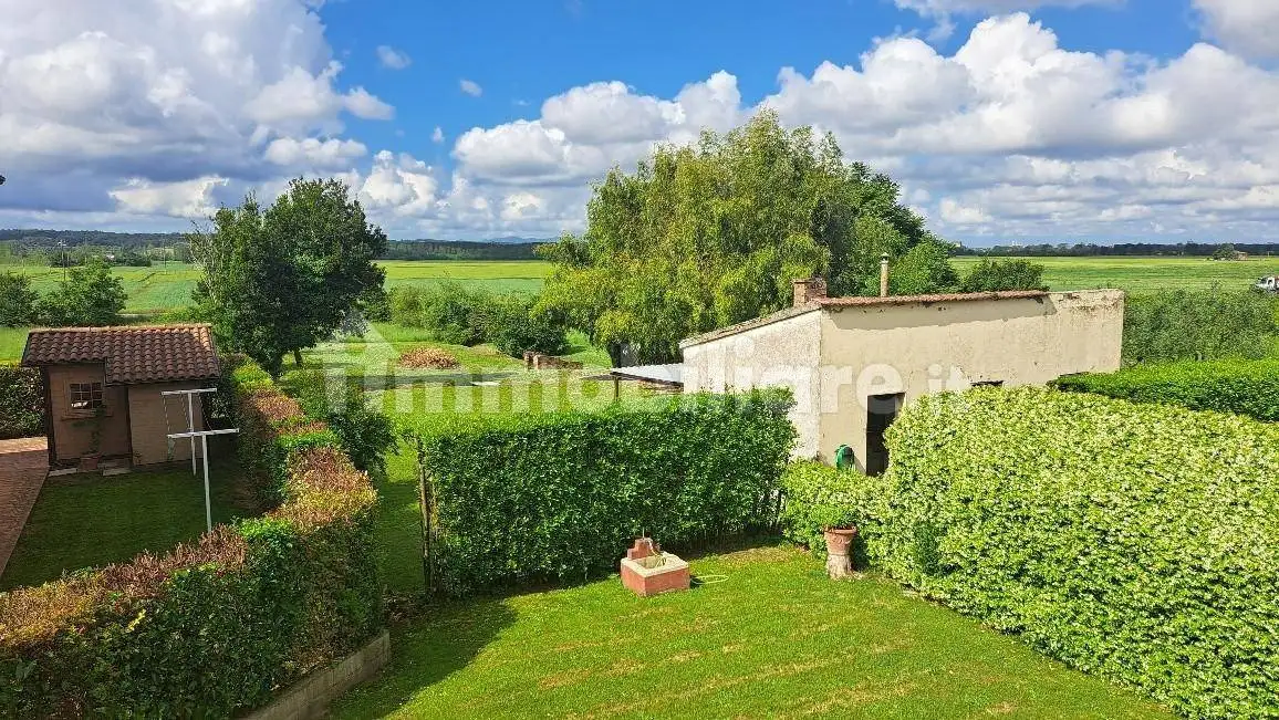 Rustico - Casale in vendita a Pontedera