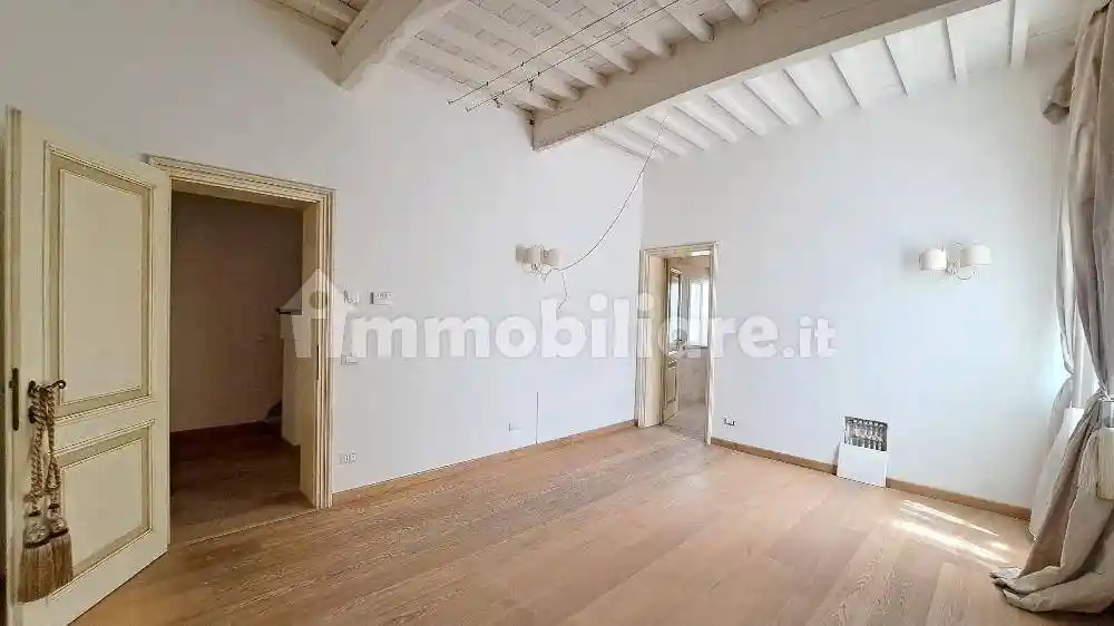 Appartamento in vendita a Cascina