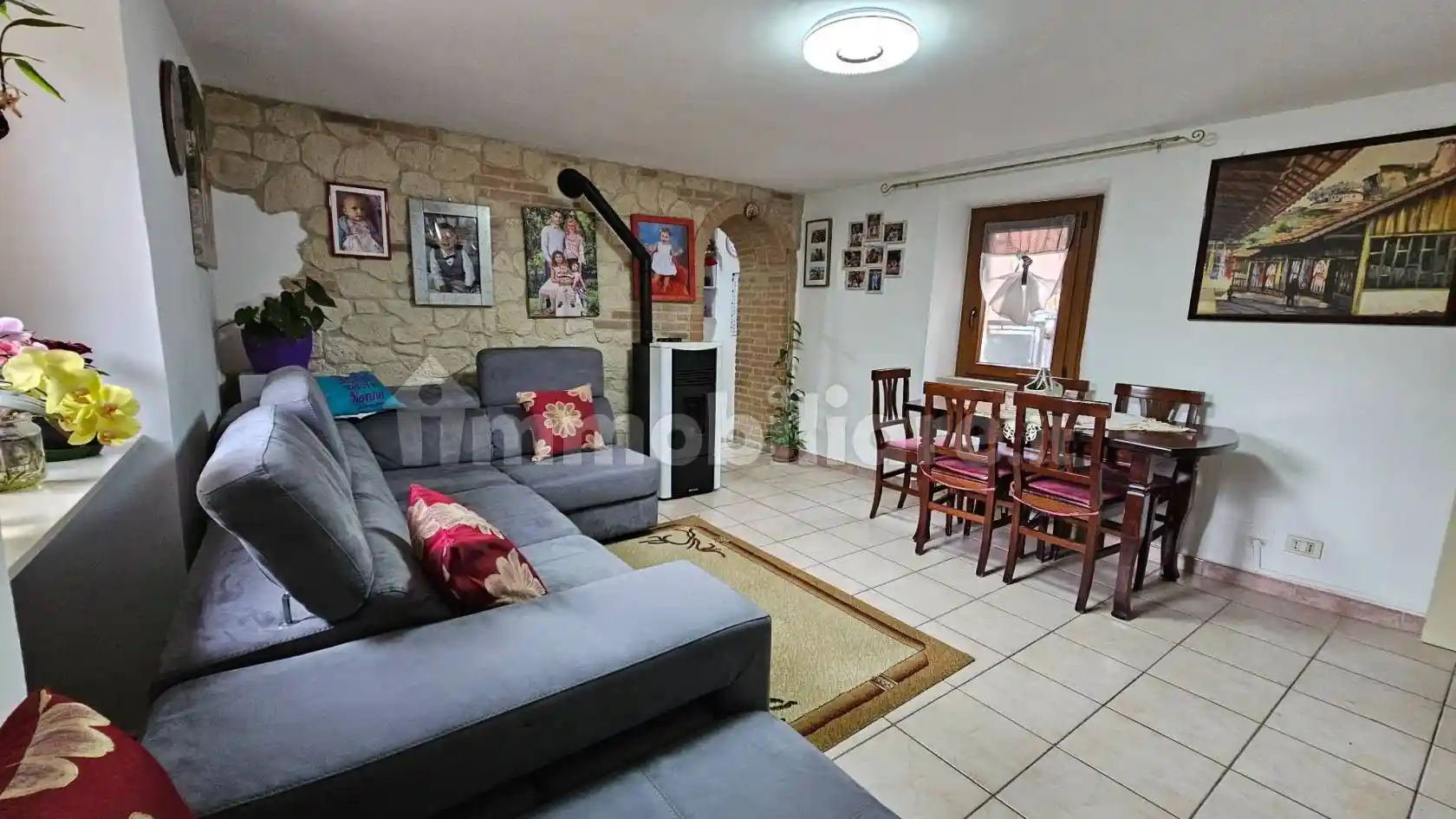 Casa indipendente in vendita a San Severino Marche