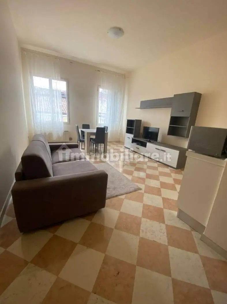Appartamento in affitto a Carpi