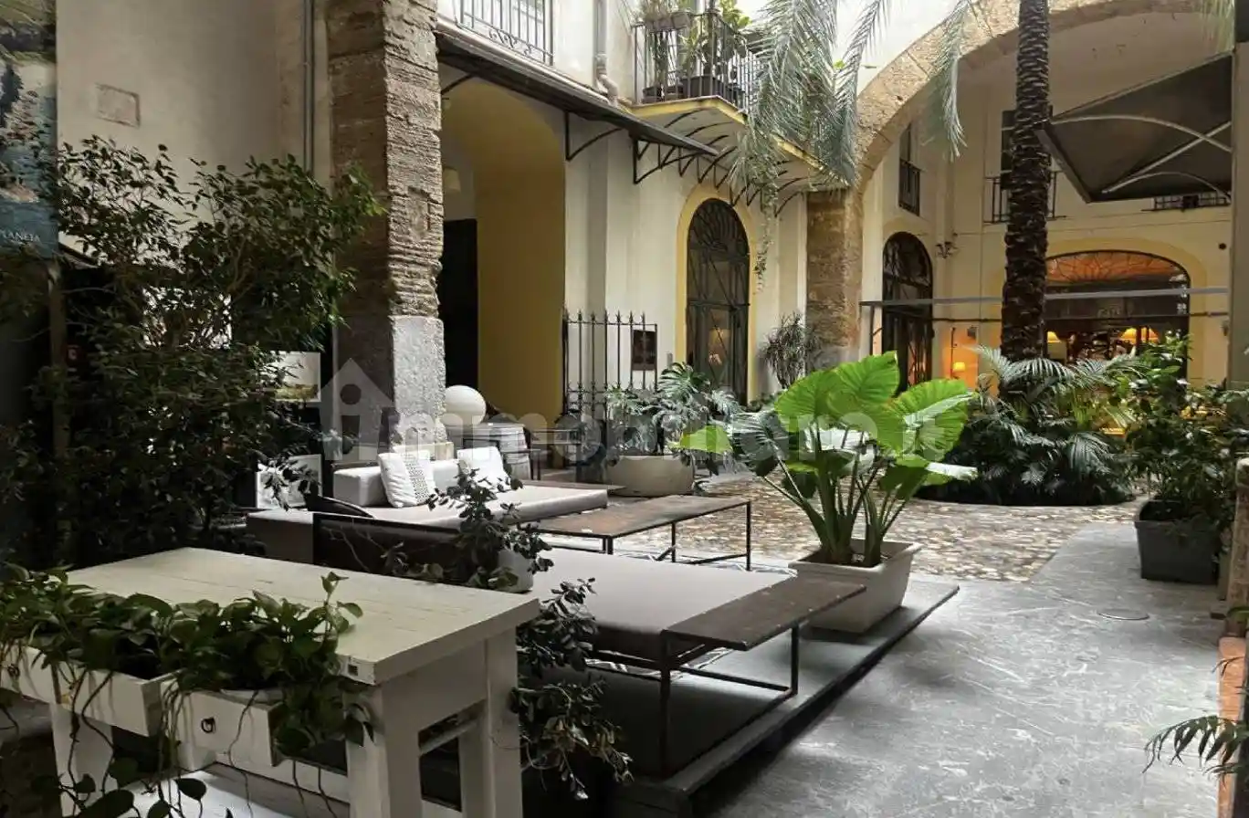 Appartamento in vendita a Palermo