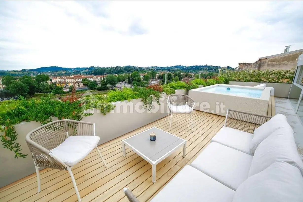Appartamento in vendita a Firenze