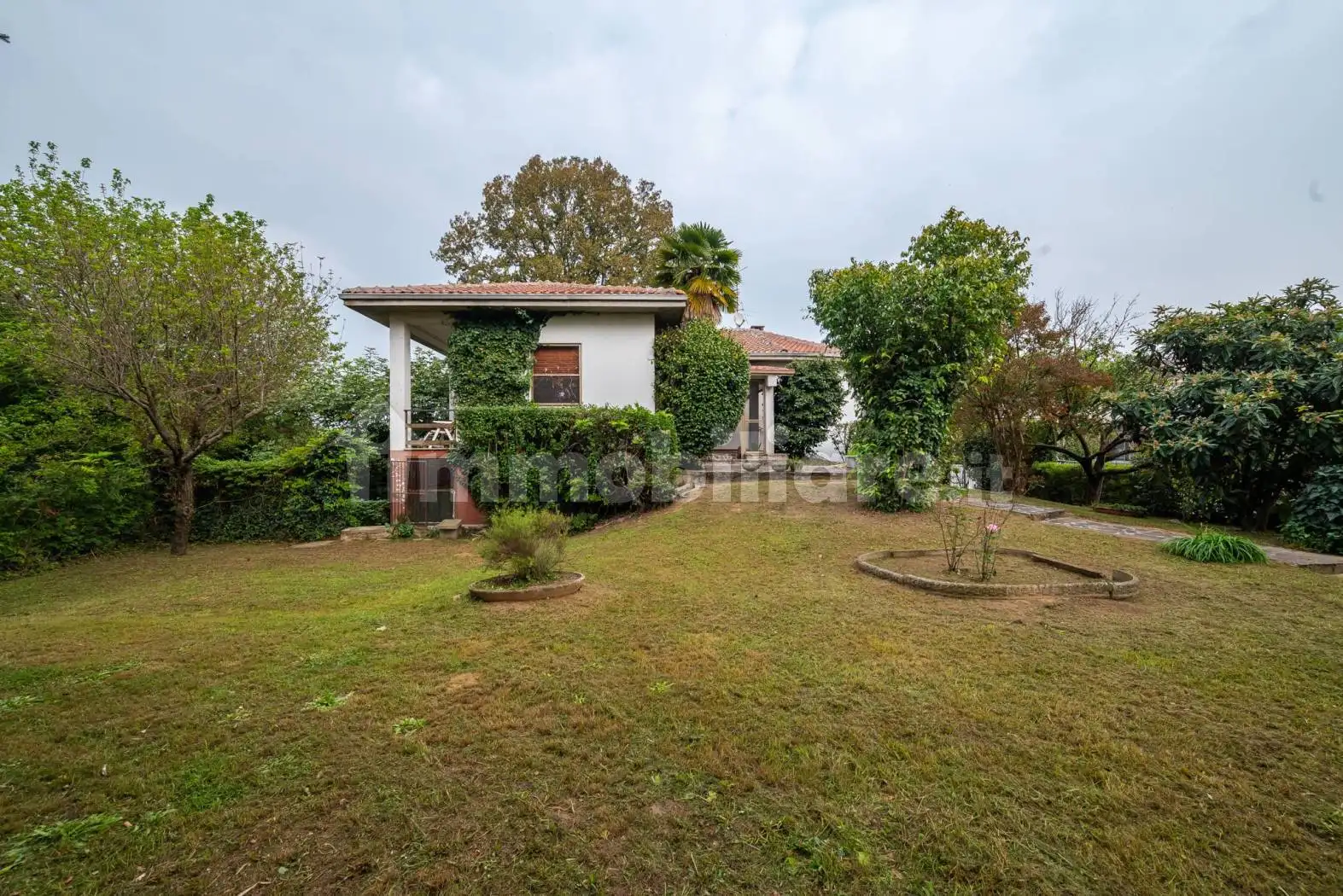 Villa in vendita a Carbonara al Ticino