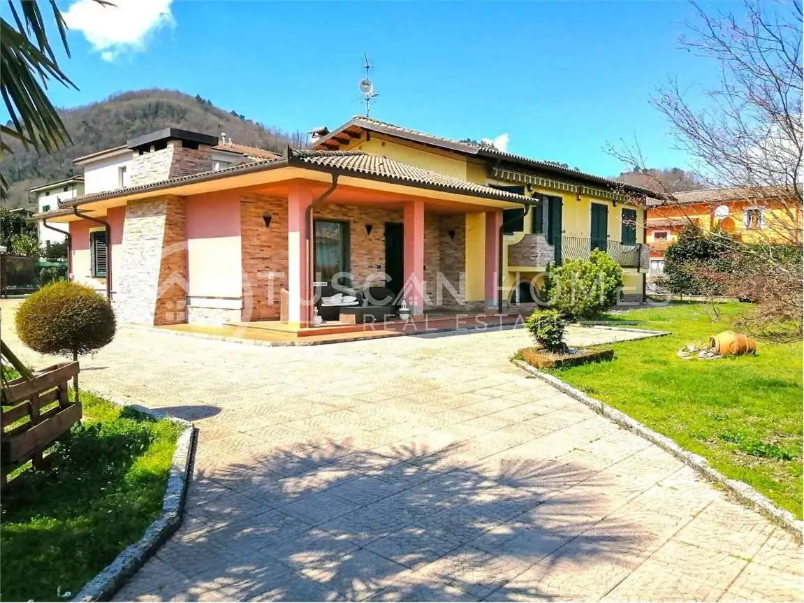 Villa in vendita a Gallicano