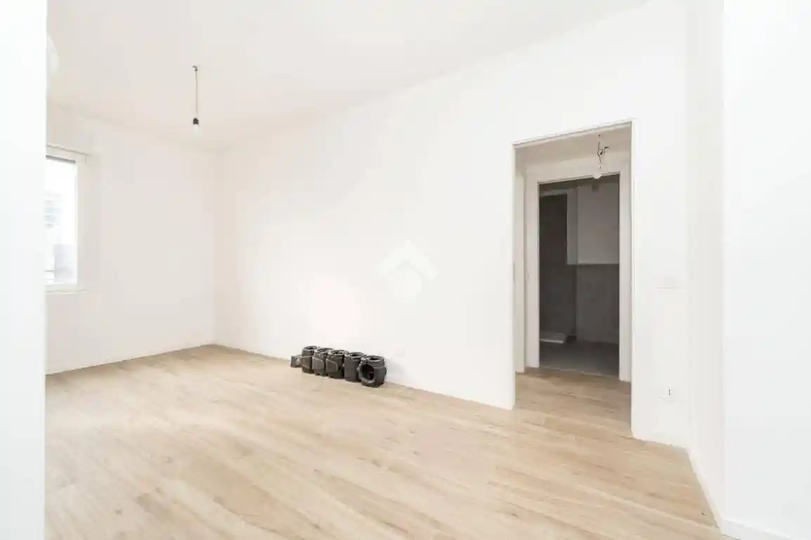 Trilocale via Cortina D'Ampezzo 12, Corvetto, Milano - foto 4