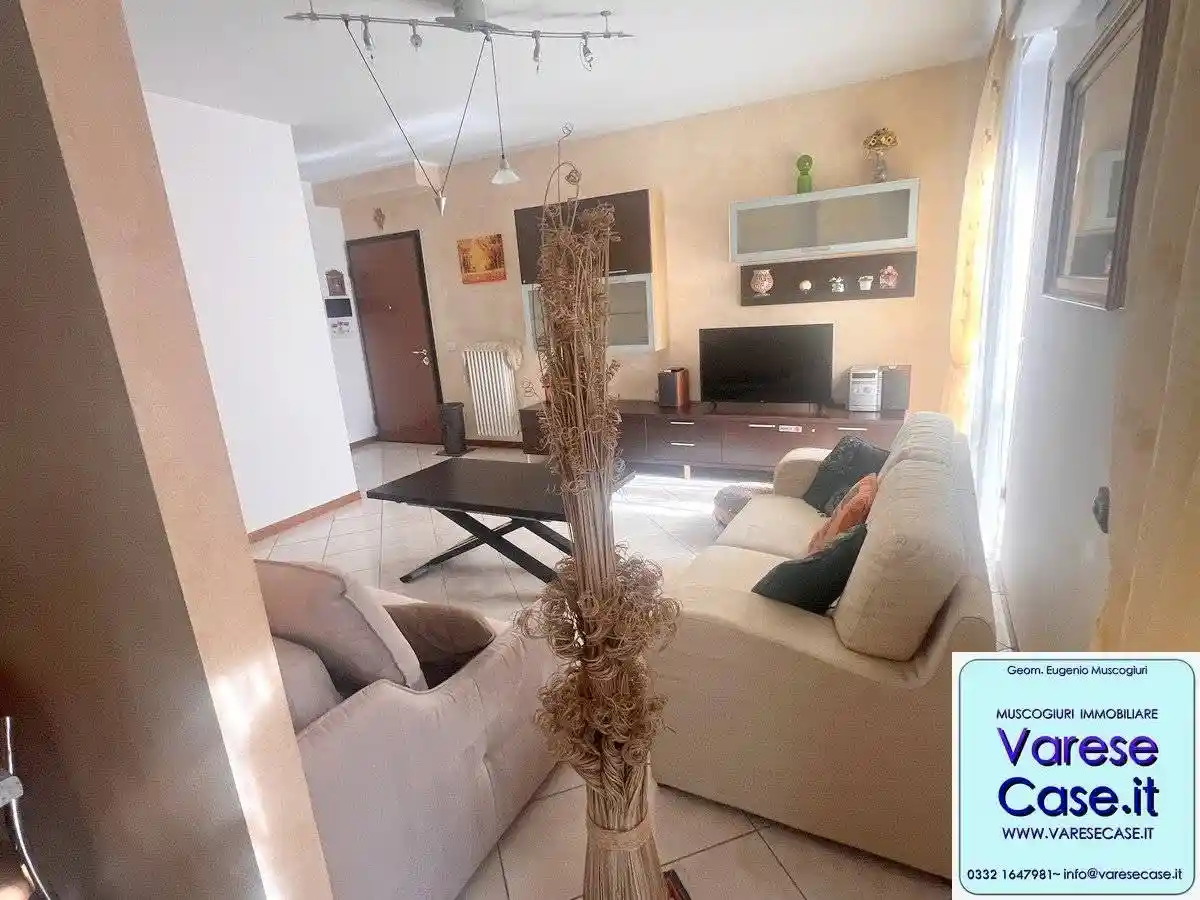 Bilocale via Magenta 43, Centro, Varese - foto 4