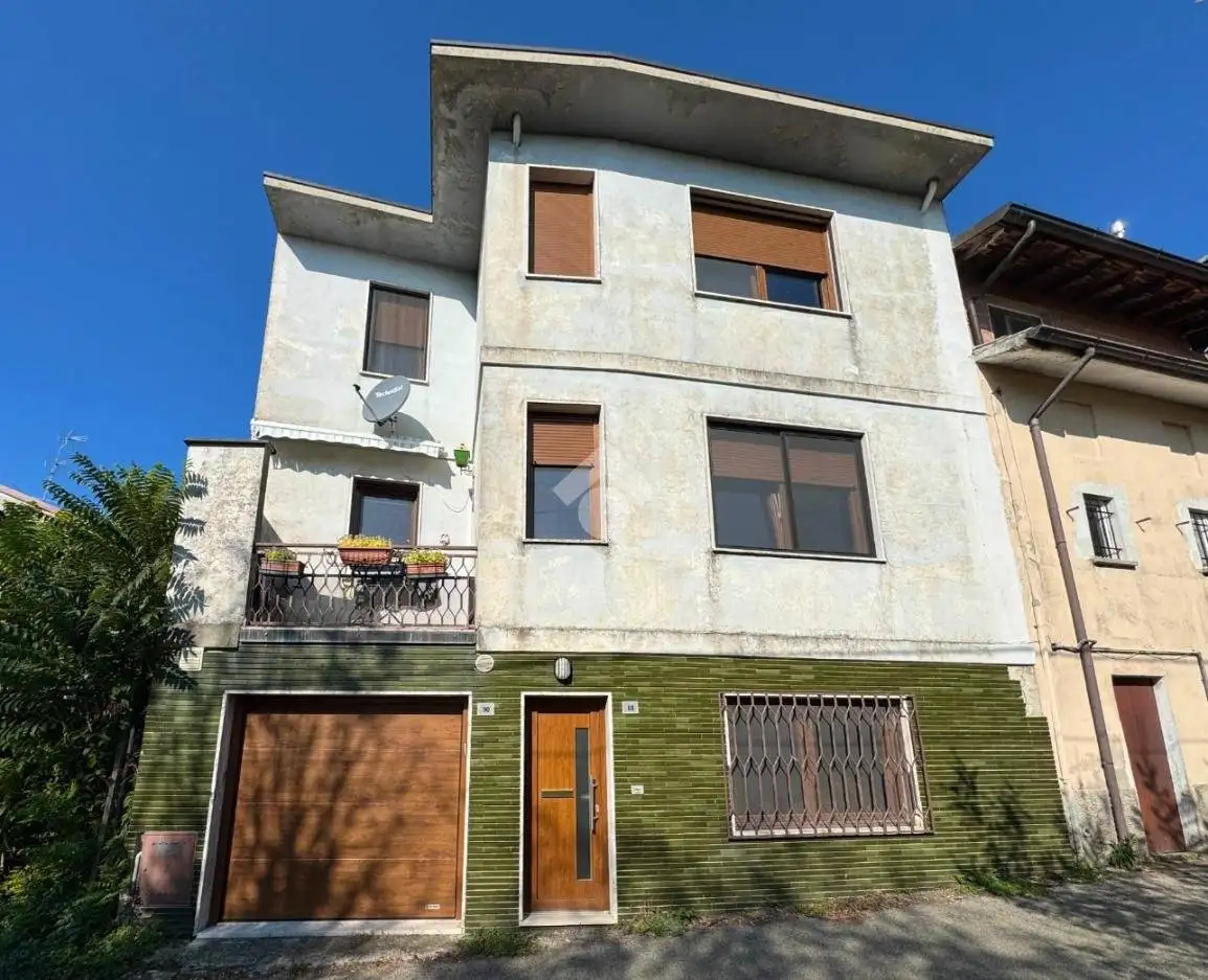 Casa indipendente in vendita a Pietra de' Giorgi