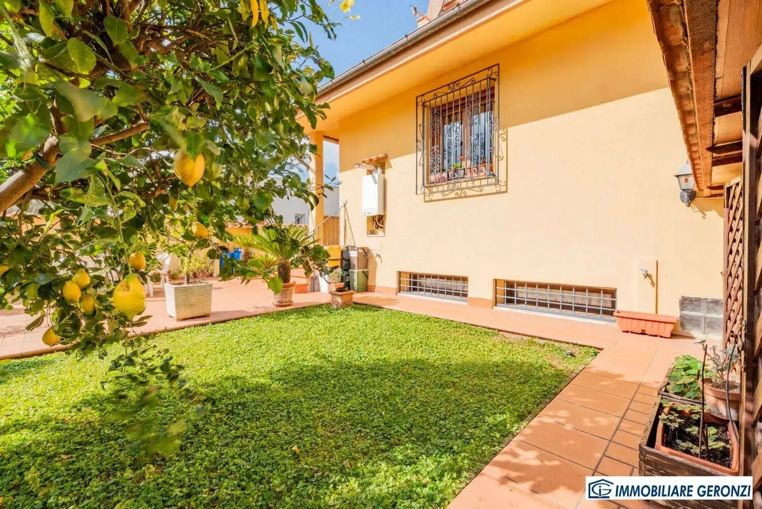 Villa in vendita a Ladispoli