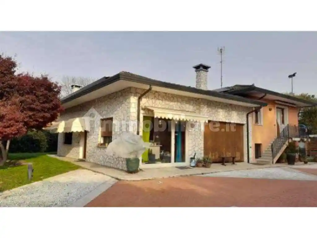 Villa all'asta via Roma, 12, Montegaldella - foto 2