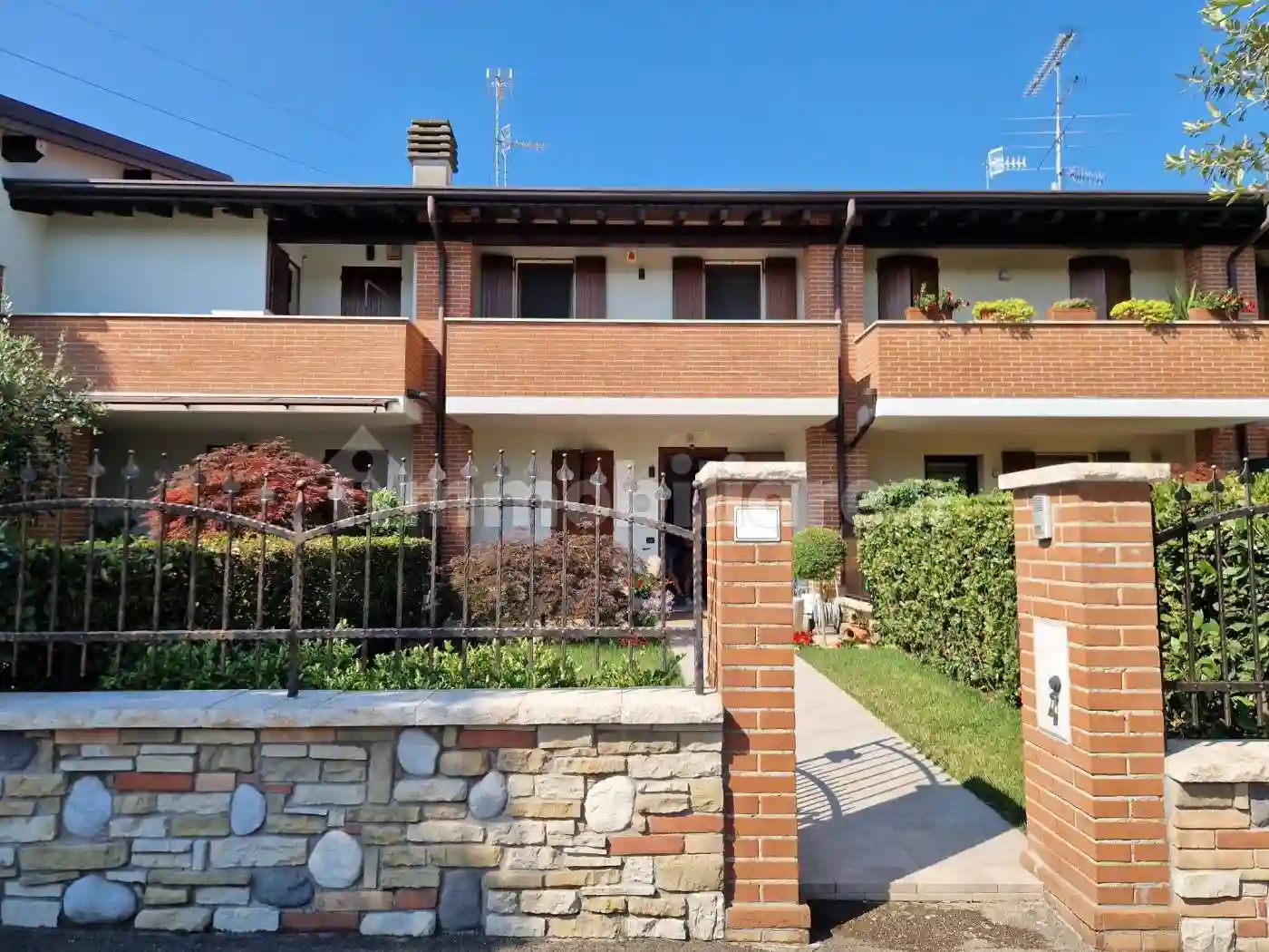 Villetta a schiera - foto 2