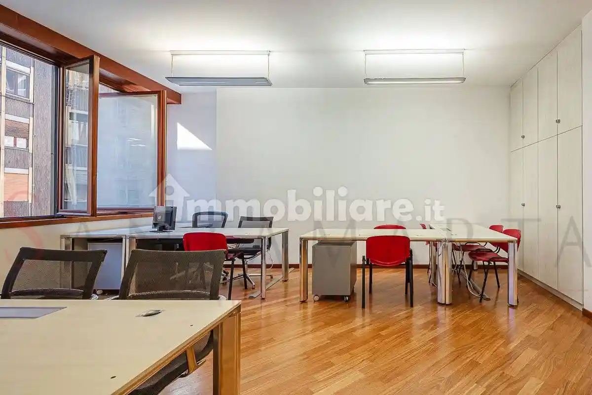 Quadrilocale via Vittor Pisani, Centrale, Milano - foto 4