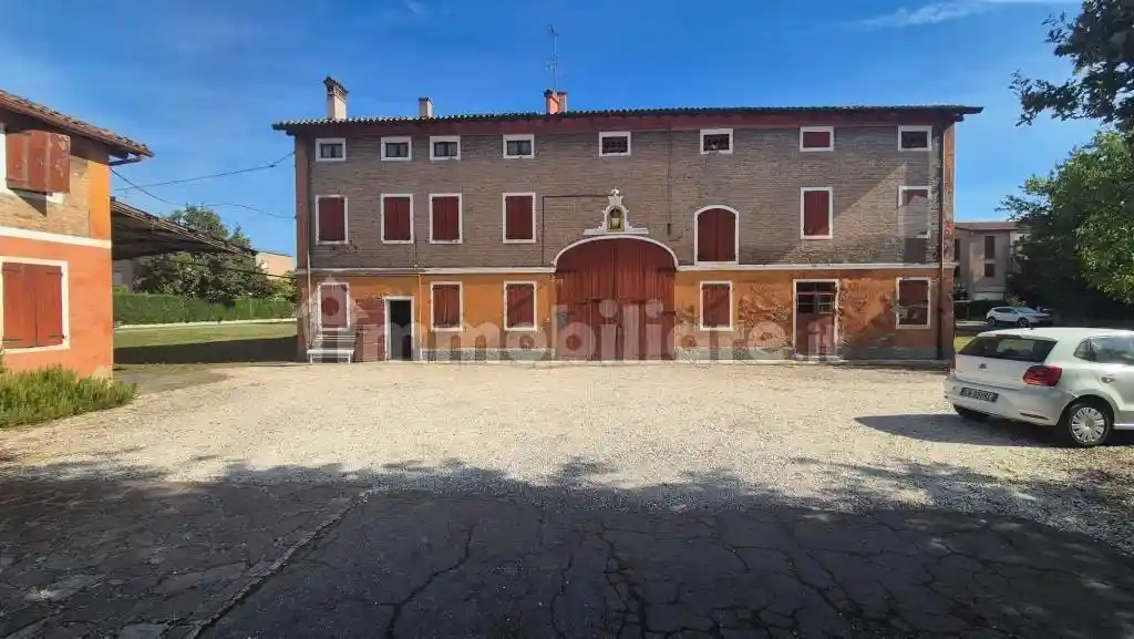 Rustico - Casale in vendita a Bomporto