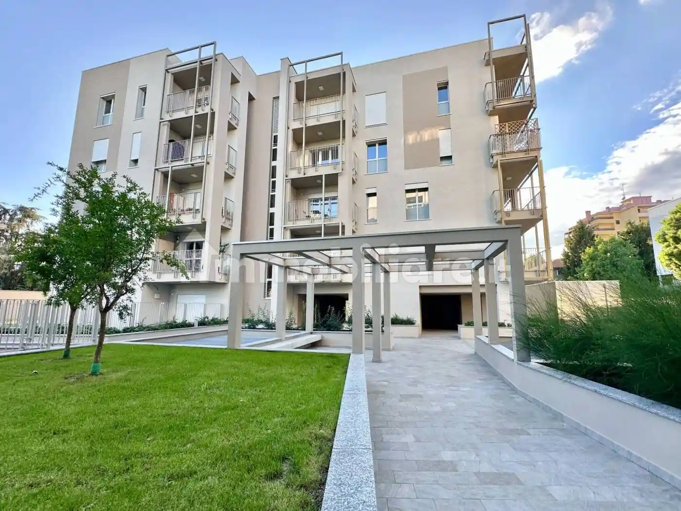 Trilocale via Socrate 64, Villa San Giovanni, Milano - foto 2