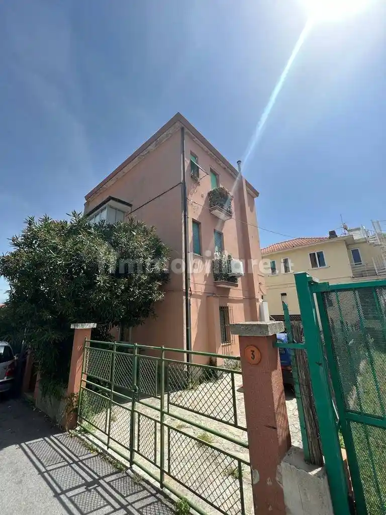 Appartamento in vendita a Albissola Marina