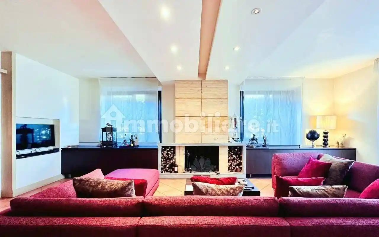 Villetta a schiera in vendita a Camaiore