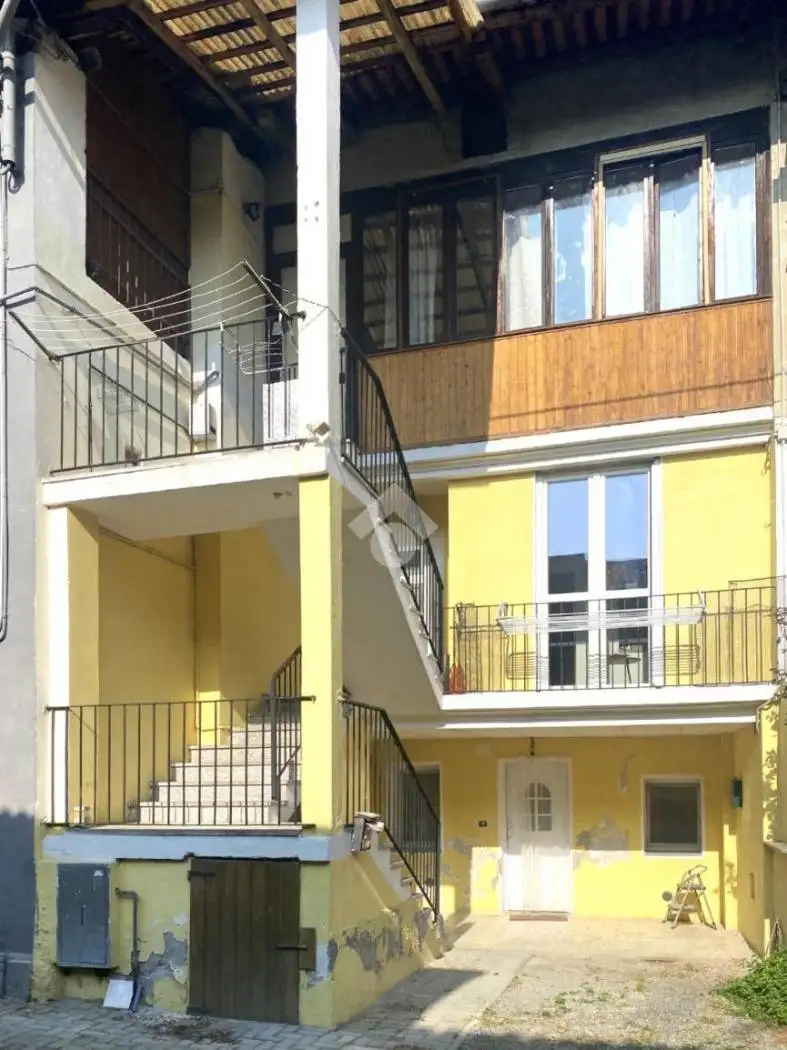 Appartamento in vendita a Montalto Dora