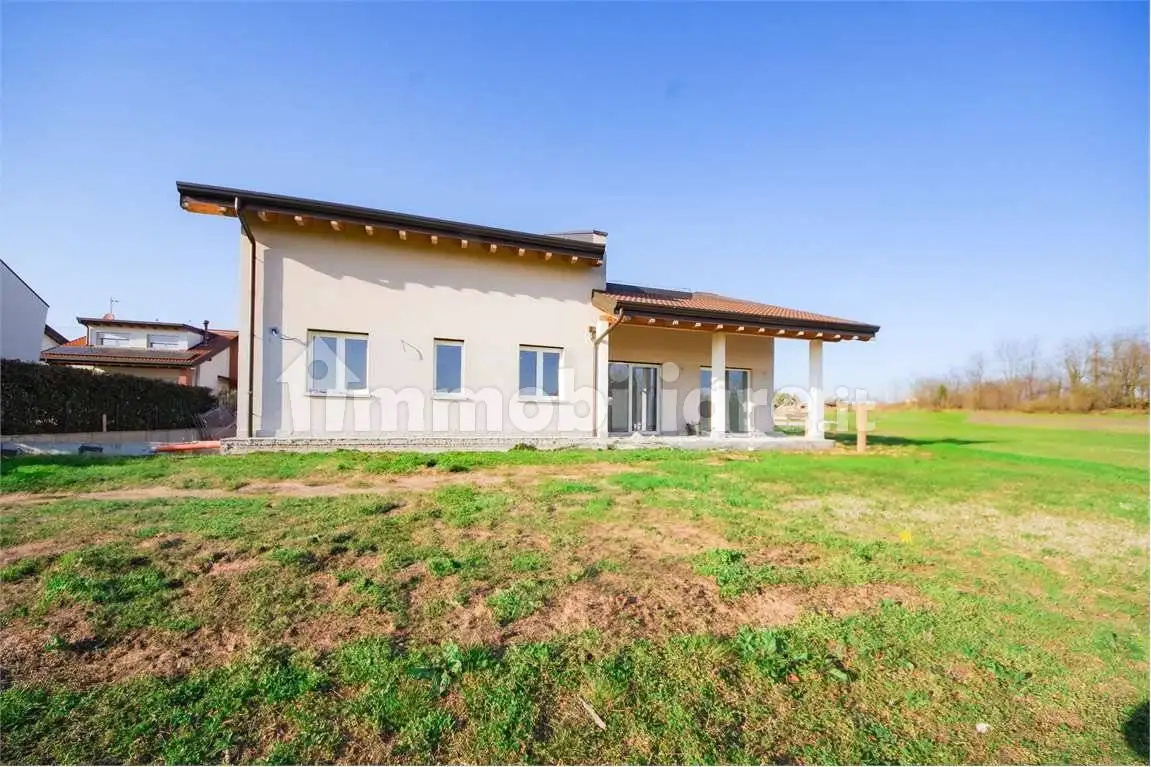 Villa in vendita a Correzzana