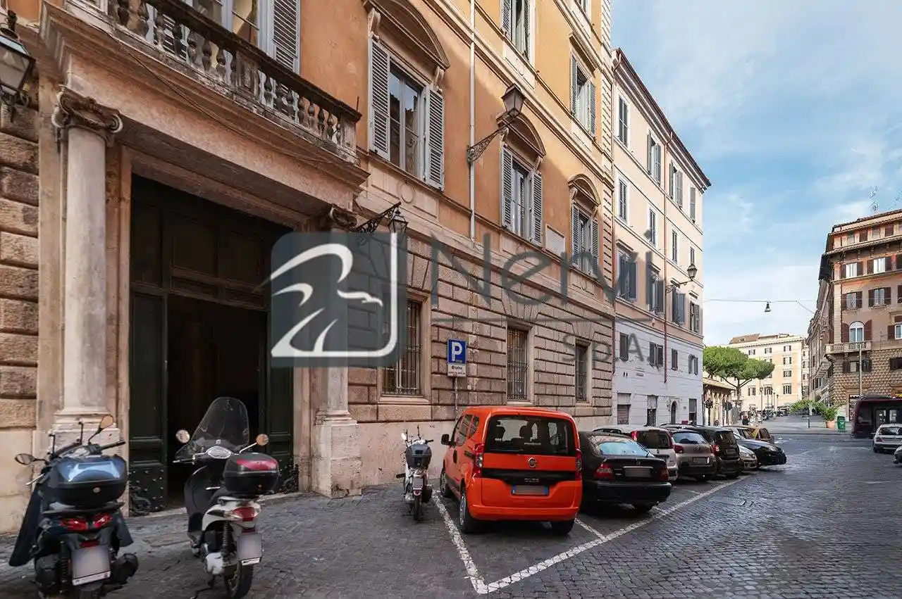 Appartamento ottimo stato, secondo piano, Largo Argentina, Roma - foto 4